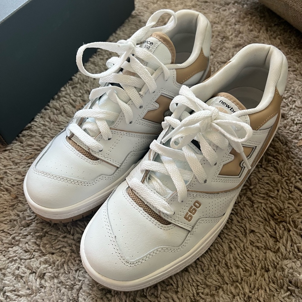 New Balance 550